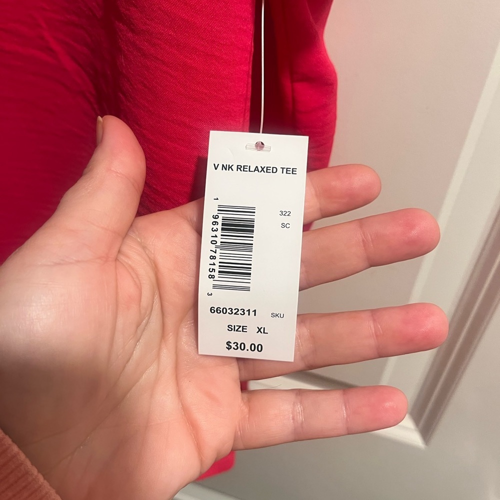 Women's V-Neck Pink Top - Picture 4 of 4